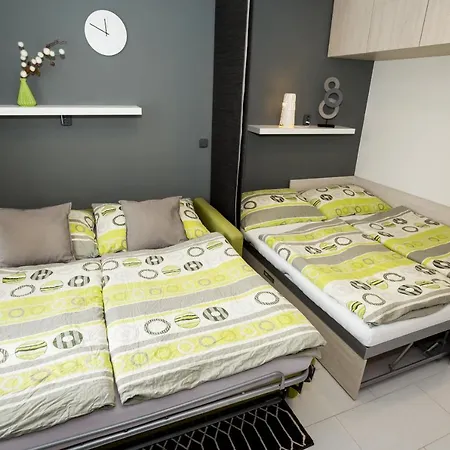 - Stela Premium * Stožec