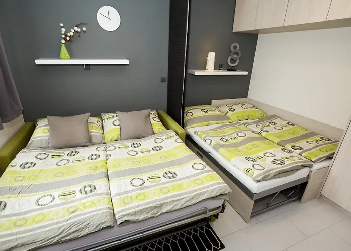 - Stela Premium * Stožec